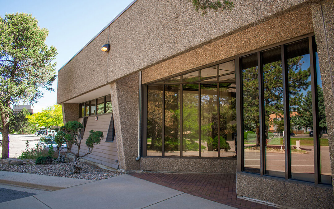 Centrally Located Office Space with Ample Parking and Immediate Availability in Boulder, CO